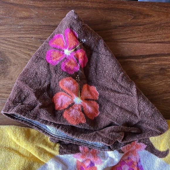 Yellow Hula Girl Floral Swim Towel Cover Up with Hood 🌺 - Picture 2 of 8